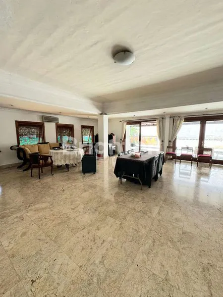 image RUMAH JL.FATMAWATI JAKARTA SELATANLT 535M LB 600M 2 LANTAI\NBONUS SWIMMING POOL (3)