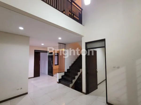 image RUMAH 2 LANTAI SHM DI BATUNUNGGAL, LT 180M² (1)