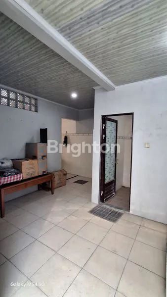 image RUMAH SIAP HUNI DI MOJOSONGO SOLO KOTA, TINGGAL JALAN KAKI KE JL. JAYAWIJAYA (6)