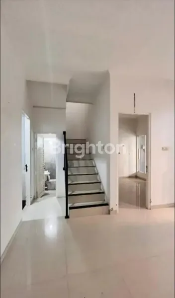 image RUMAH 2 LANTAI SIAP HUNI, WISATA SEMANGGI MANGROVE-SURABAYA (4)