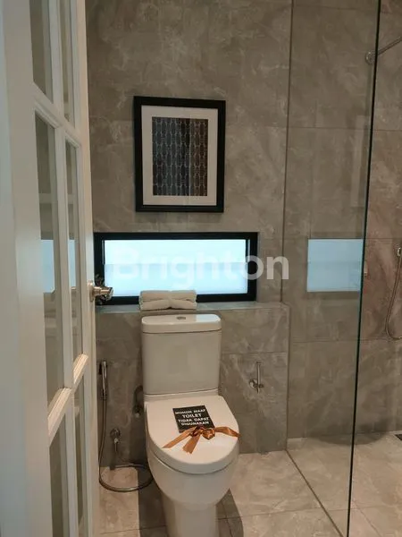 image DIJUAL RUMAH  MODERN  (5)