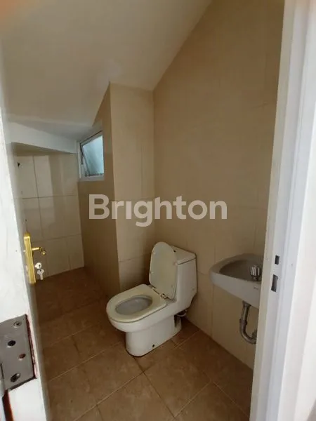 image RUMAH BAGUS LUAS TANJUNG DUREN JAKARTA BARAT (3)