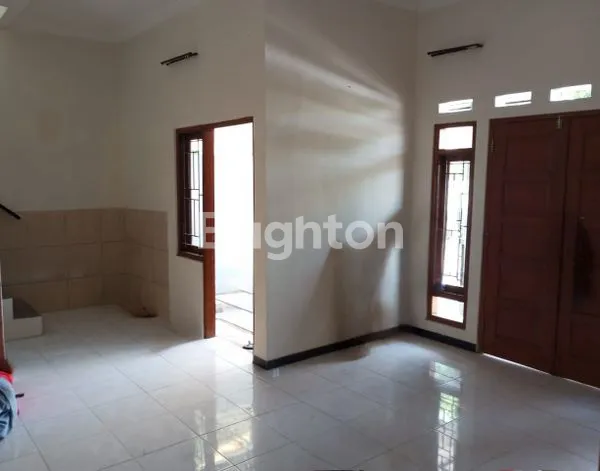 image CLUSTER GENTAN RAYA 2 LANTAI, 4 KAMAR TIDUR, 2 KAMAR MANDI (6)