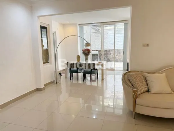 image WIGUNA RUMAH SIAP HUNI TERAWAT JARANG ADA LOKASI STRATEGIS BISA NEGO (2)