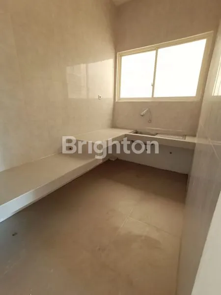 image RUKO 3 LT SIAP PAKAI DI RAYA DIAN ISTANA SANGAT COCOK UNTUK BISNIS INVESTASI KLINIK, SPA, APOTIK, CAFE, LAUNDRY, SALON DLL (3)