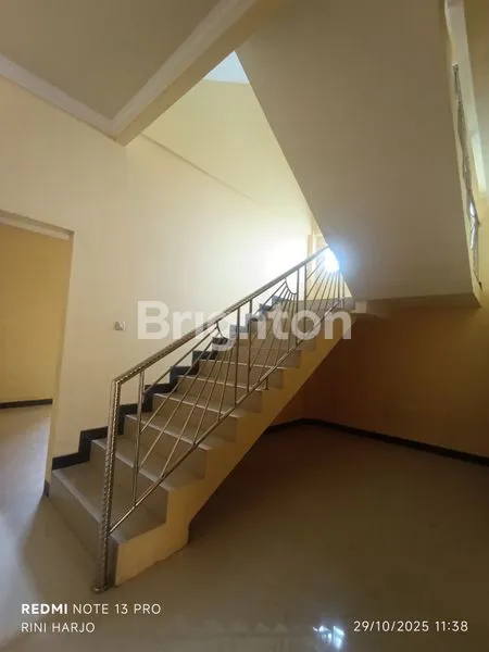 image RUKO 4 LANTAI DI DEKAT IAIN SAMARINDA SEBERANG  (3)