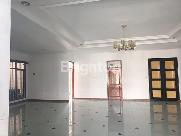 image JUAL RUMAH ASRI 2 LANTAI DI KAWASAN INDUSTRI HOLIS REGENCY (1)