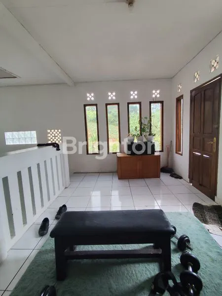 image RUMAH BERSIH TERAWAT  DALAM GANG BOJONGKONENG CIKUTRA PAHLAWAN (5)