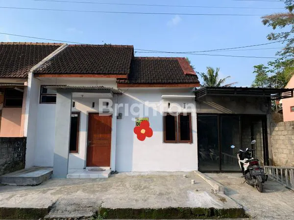 HUNIAN NYAMAN DEKAT CANDI PENATARAN BLITAR