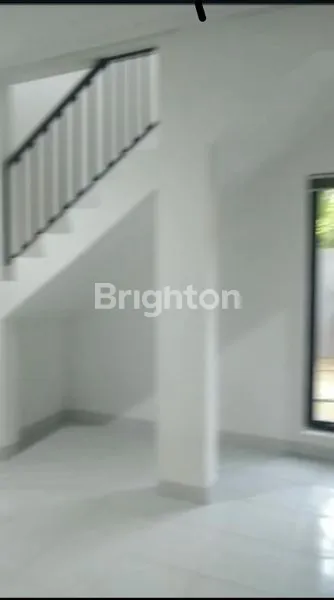 image RUMAH HOOK 2 LANTAI PERUMAHAN JAYA IMPERIAL PARK (7)