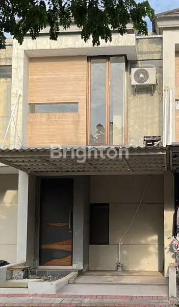 RUMAH PANTAI MENTARI  DEKAT PANTAI RIA KENJERAN, PAKUWON CITY MALL SURABAYAB( KODE : 47 )