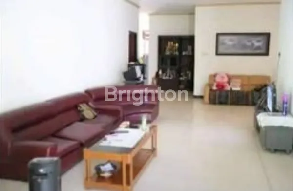 image DIJUAL CEPAT RUMAH KUTISARI ROW JALAN LEBAR, COCOK DIBANGUN KOS, STRATEGIS DEKAT KAMPUS PETRA  (2)