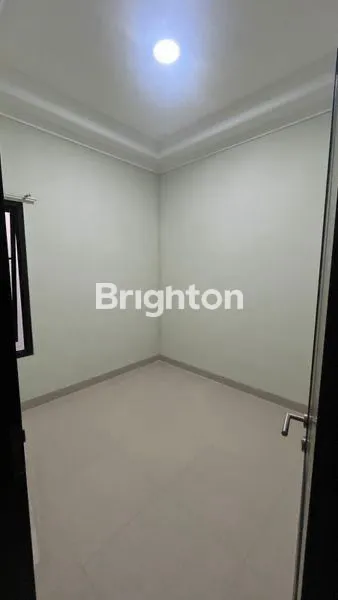 image RUMAH STRATEGIS DI JAKARTA SELATAN (2)