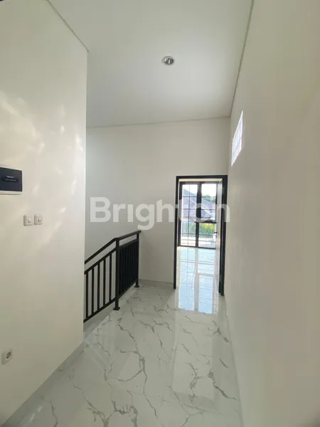 image SEMOLOWARU BARU GRESS, MINIMALIS, SISA 1 UNIT SAJA, ROW JALAN BESAR, DEKAT KE JALAN RAYA, SIAP HUNI (5)