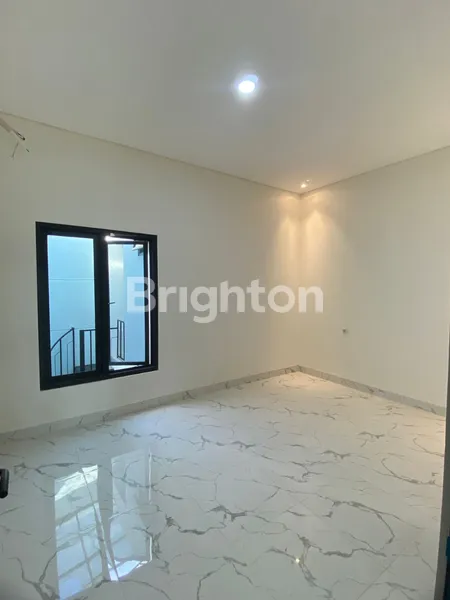 image SEMOLOWARU BARU GRESS, MINIMALIS, SISA 1 UNIT SAJA, ROW JALAN BESAR, DEKAT KE JALAN RAYA, SIAP HUNI (6)