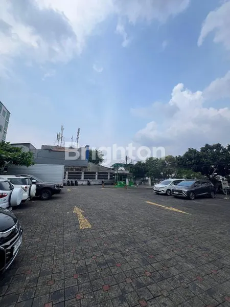 image RUKO 4 LANTAI JATIWARINGIN (2)