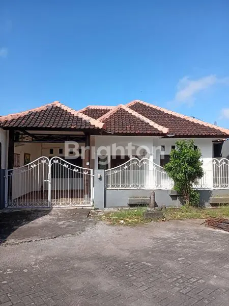 image RUMAH CANTIK DI SEKITARAN TAMAN GRIYA (1)