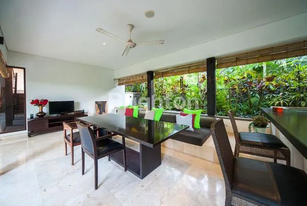image LUXURY VILLA DI SUKAWATI GIANYAR (6)