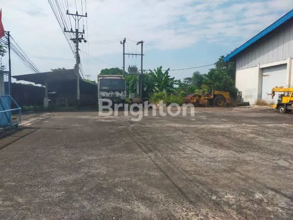image GUDANG EX PABRIK DI 5 MENIT DARI EXIT TOL (4)