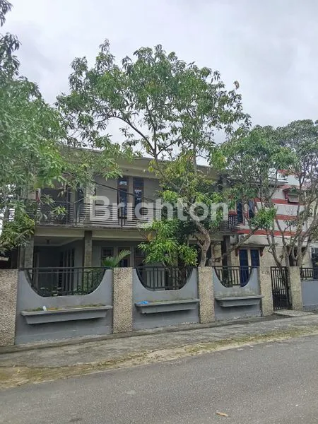 image RUMAH LUXURY   2 LANTAI  DI TIBAN 3 (1)