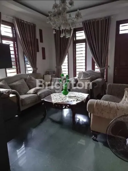 image RUMAH LUXURY   2 LANTAI  DI TIBAN 3 (4)