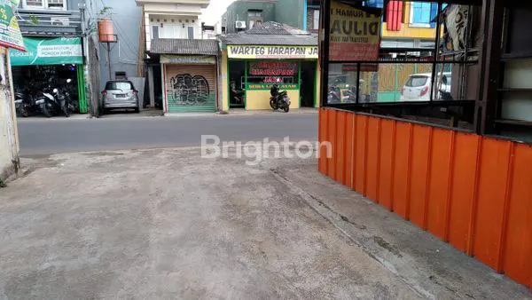 image RUMAH BAGUS SIAP HUNI DI JALAN JOMBANG RAYA PONDOK AREN  (3)