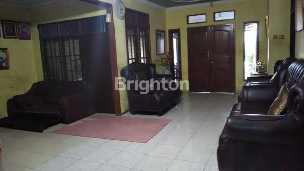 image RUMAH BAGUS SIAP HUNI DI JALAN JOMBANG RAYA PONDOK AREN  (5)