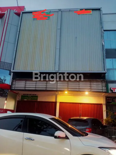 image DUA RUKO GANDENG TIGA LANTAI DI KAWASAN STRATEGIS BATAM CENTRE (1)