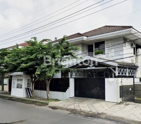 image RUMAH MEWAH STRATEGIS NOL JALAN RAYA SATELIT, SURABAYA BARAT (1)