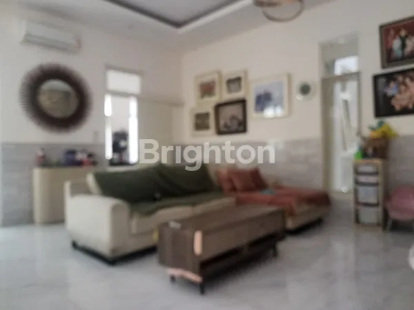 image RUMAH MEWAH 2 LANTAI KAWASAN ELIT DI JEMURSARI DEKAT A YANI, RUNGKUT, KENDANGSARI (3)