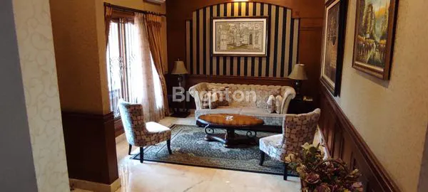 image RUMAH MEWAH SIAP HUNI, LT 600M² DI KAWASAN ELITE (2)