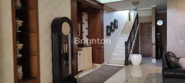 image RUMAH MEWAH SIAP HUNI, LT 600M² DI KAWASAN ELITE (6)