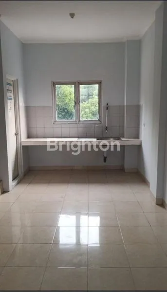 image RUKO GLAZE 3 LANTAI DI GADING SERPONG (3)