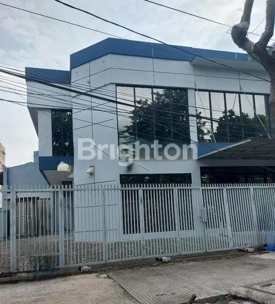 image PREMIUM OFFICE SPACE – DISEWAKAN GEDUNG 3 LANTAI (MODEL LOSS) LUAS 400 M2 (1)