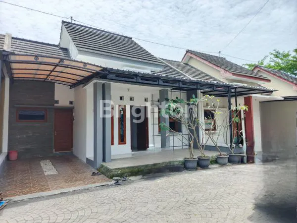 image CLUSTER SEMI FURNISHED DI GENTAN RAYA (1)