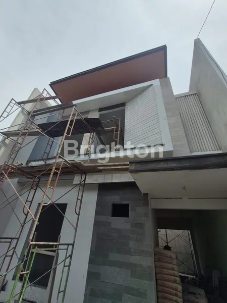 image RUMAH BARU GRESS DI DARMO PERMAI SELATAN – SELANGKAH KE URBAN WAGYU! (3)