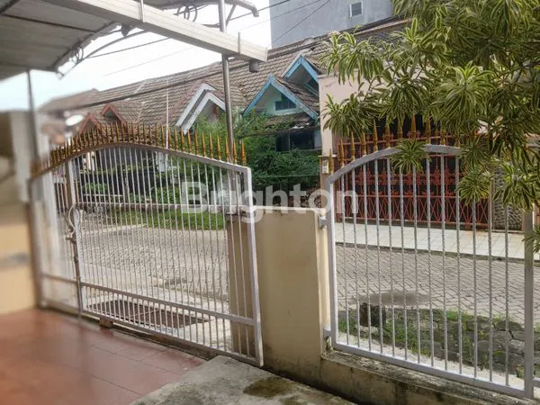 image BEST PRICE – DIJUAL CEPAT RUMAH HOOK PONDOK MITRA LESTARI (DEKAT GALAXY)  KESEMPATAN MEMILIKI RUMAH HOOK DI LOKASI STRATEGIS, LINGKUNGAN NYAMAN DAN AKSES MUDAH KE KAWASAN GALAXY. COCOK UNTUK HUNIAN KELUARGA MAUPUN INVESTASI.  (2)