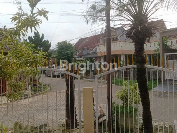 image BEST PRICE – DIJUAL CEPAT RUMAH HOOK PONDOK MITRA LESTARI (DEKAT GALAXY)  KESEMPATAN MEMILIKI RUMAH HOOK DI LOKASI STRATEGIS, LINGKUNGAN NYAMAN DAN AKSES MUDAH KE KAWASAN GALAXY. COCOK UNTUK HUNIAN KELUARGA MAUPUN INVESTASI.  (8)