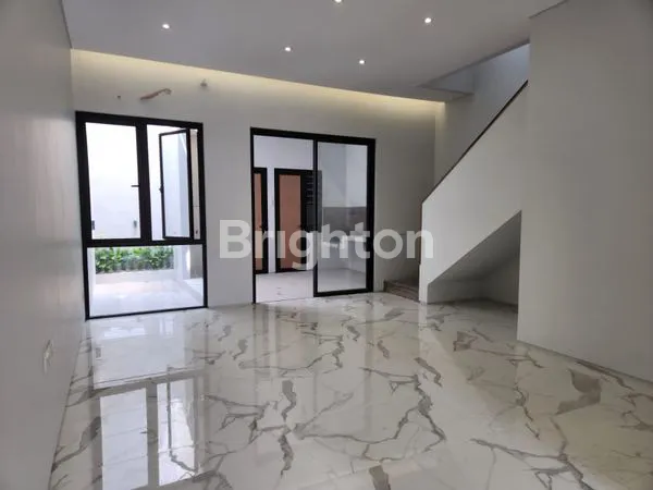 image RUMAH BARU MODERN DI RUNGKUT, LT 93.5M², 4+1 KT (1)