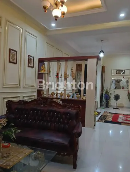 image RUMAH MEWAH TINGKAT 2 TENGAH KOTA DEKAT RUMAH SAKIT DIRGAHAYU (5)