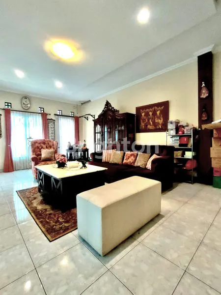 image RUMAH 2 LANTAI, 5 KT, LT 305 SHM DI JATIASIH (3)
