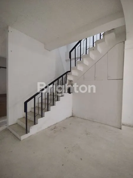 image RUKO KEDOYA RAYA 3 LANTAI COCOK BUAT CAFE (5)