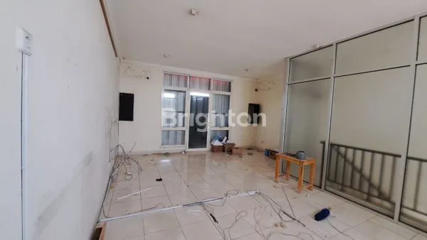 image RUKO STRATEGIS DI IFOLIA, 3 LANTAI LT 100M² (3)