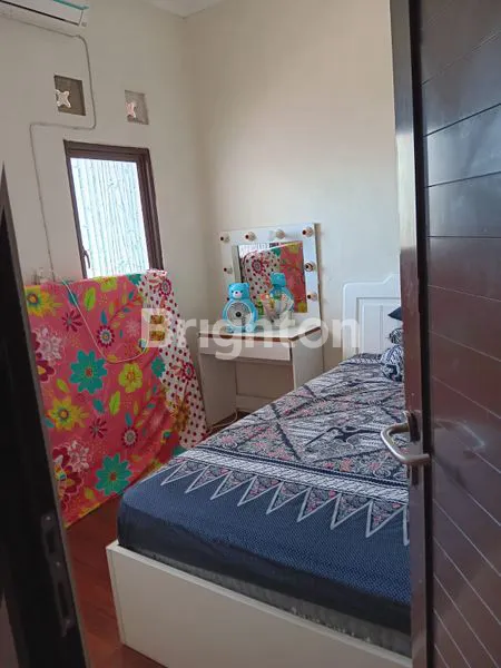 image RUMAH RAPI SIAP HUNI TANPA HARUS RENOVASI DI GRIYA KENCANA 2 CILEDUG, DEKAT DENGAN AKSES FASILITAS UMUM TRANSPORTASI, RUMAH SAKIT, SEKOLAH , MALL  DLL (5)