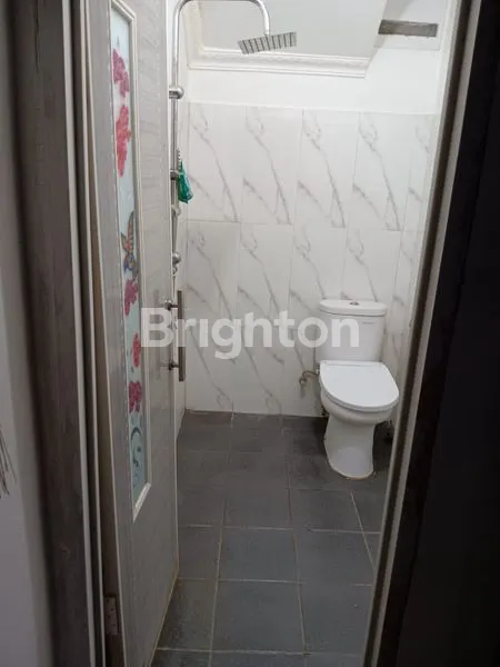 image RUMAH RAPI SIAP HUNI TANPA HARUS RENOVASI DI GRIYA KENCANA 2 CILEDUG, DEKAT DENGAN AKSES FASILITAS UMUM TRANSPORTASI, RUMAH SAKIT, SEKOLAH , MALL  DLL (7)