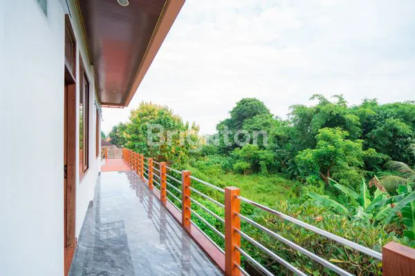 image *FREEHOLD LAND 3,660 SQM INCLUDE WITH 5-BEDROOM HOUSE . DARMA WANGSA.NUSA DUA, BENOA, BADUNG (8)