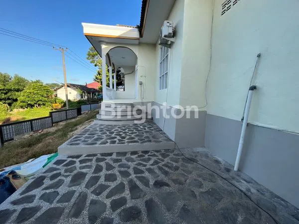 image RUMAH LUAS 553 M² SHM SIAP HUNI DI BALIKPAPAN (2)