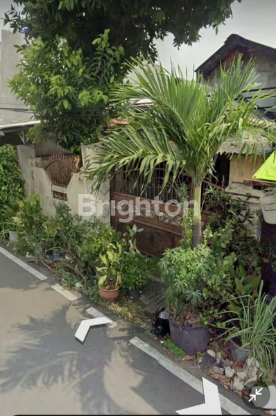 image RUMAH TUA DIJUAL HITUNG TANAH DEKAT DENGAN PUSAT BISNIS DAN STASIUN KA PASAR SENEN SANGAT EKONOMIS JUAL SEGERA (1)