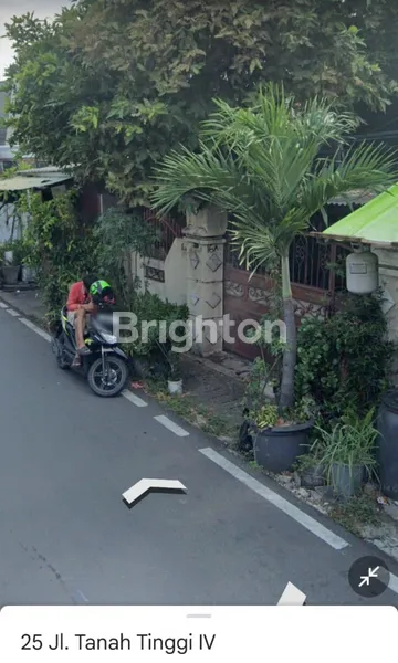 image RUMAH TUA DIJUAL HITUNG TANAH DEKAT DENGAN PUSAT BISNIS DAN STASIUN KA PASAR SENEN SANGAT EKONOMIS JUAL SEGERA (5)