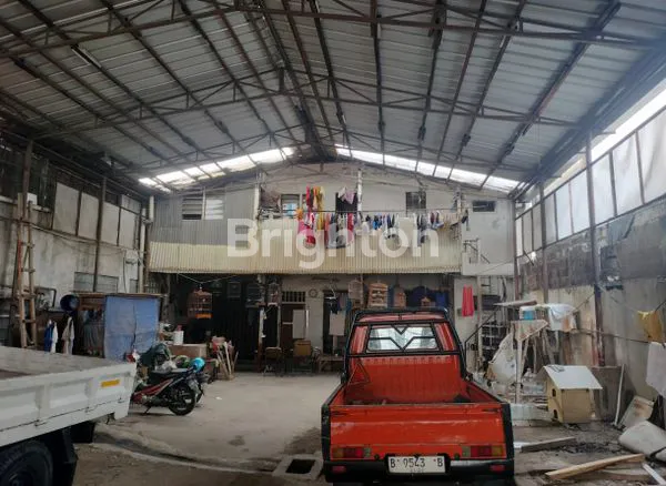 image TANAH DAN BANGUNAN GUDANG STRATEGIS DI KEMANGGISAN ILIR JAKARTA BARAT (5)